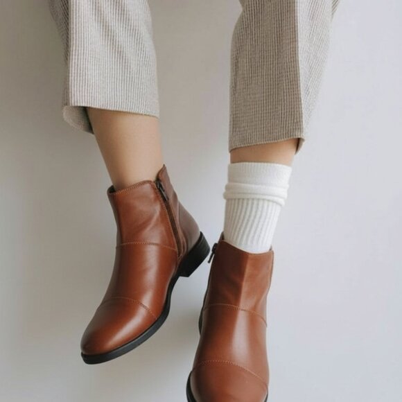 New Italian brown leather woman's low ankle booties with walkable block … - Picture 13 of 14